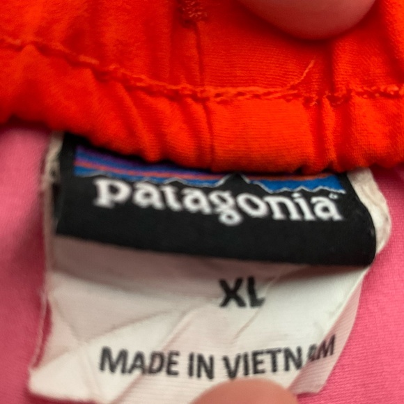 PATAGONIA Shorts - XL - Picture 3 of 3